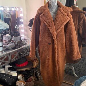 Cozy Brown Teddy Coat. NASTY GAL.